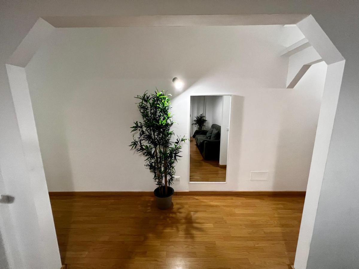 Conte Rosso Apartment Řím Exteriér fotografie