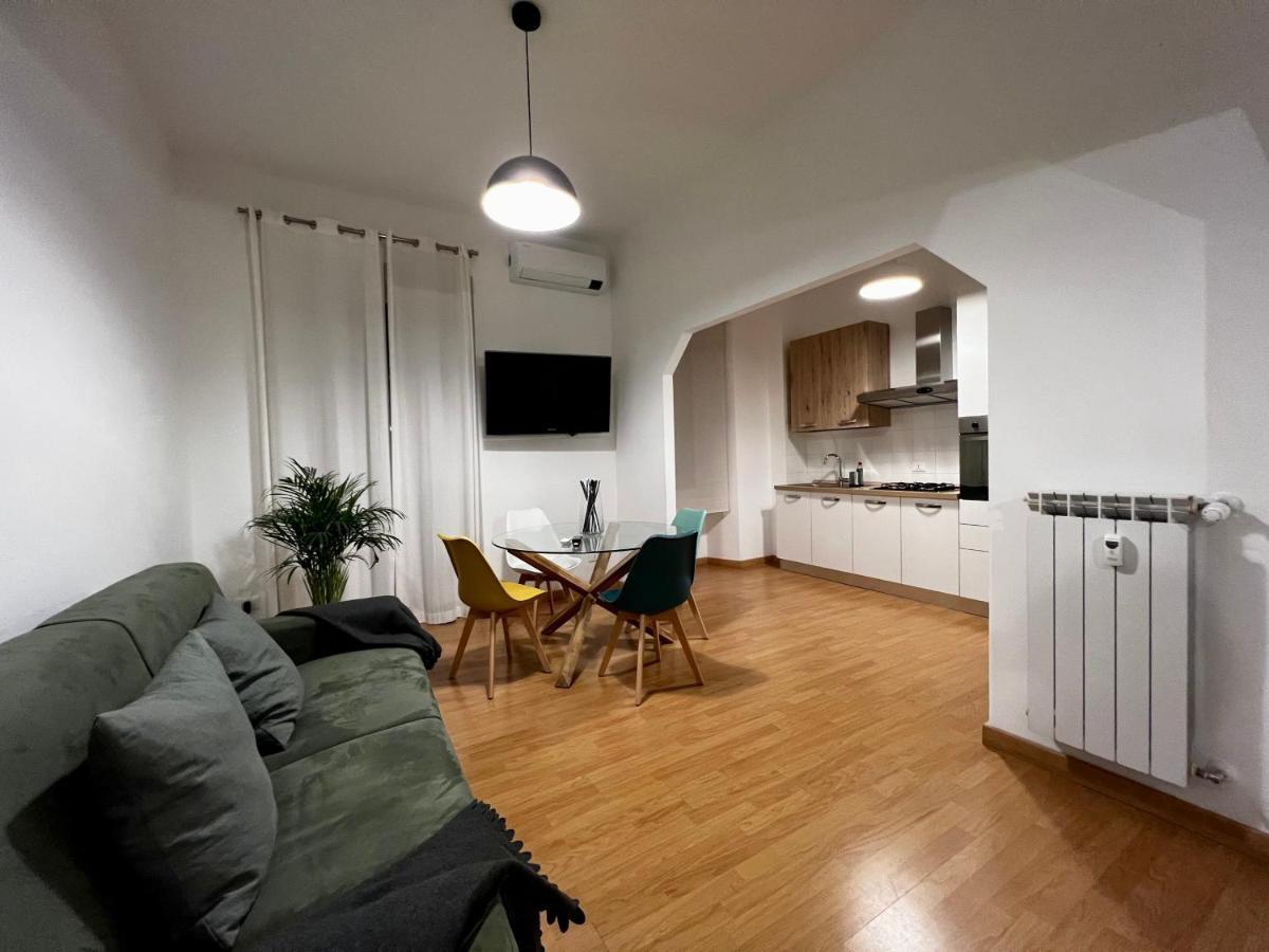 Conte Rosso Apartment Řím Exteriér fotografie